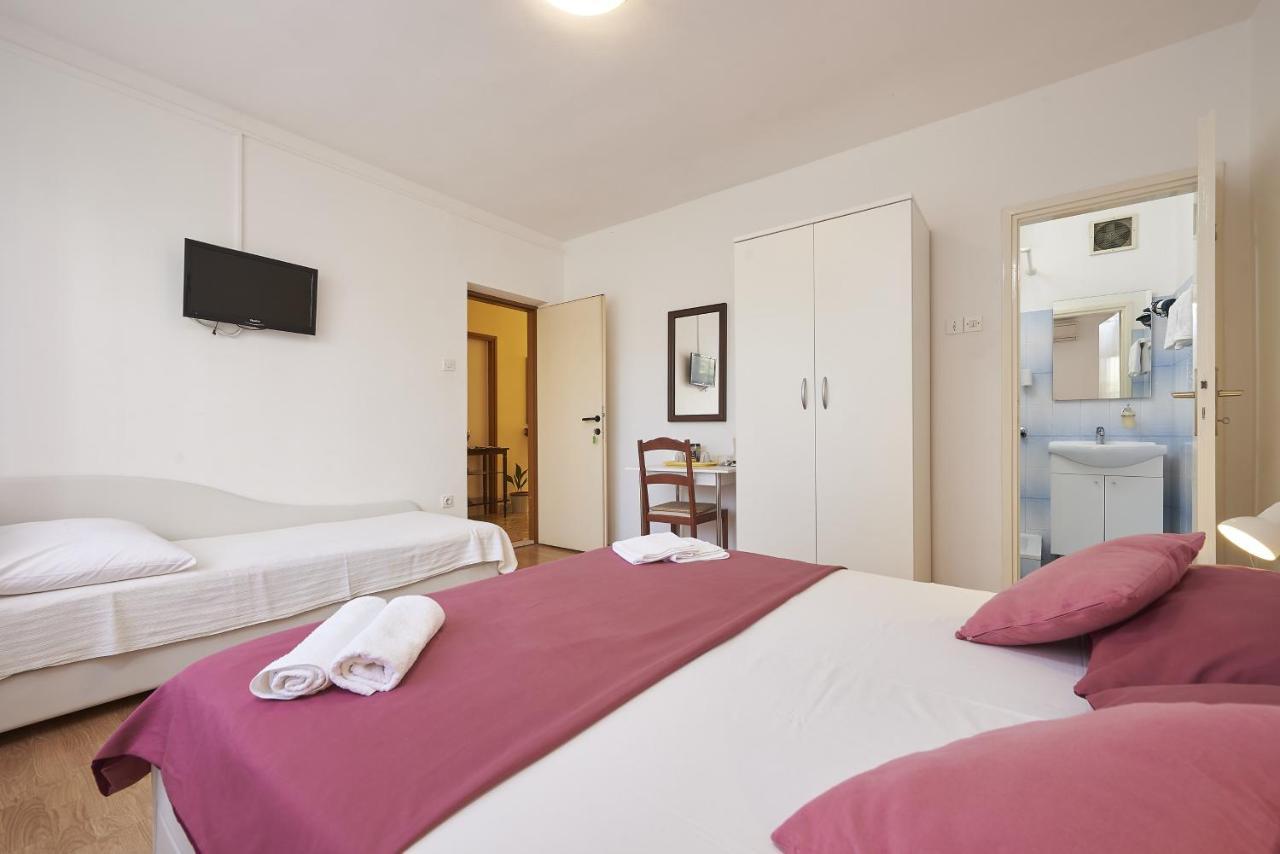Triple Room Trogir 13102B Esterno foto
