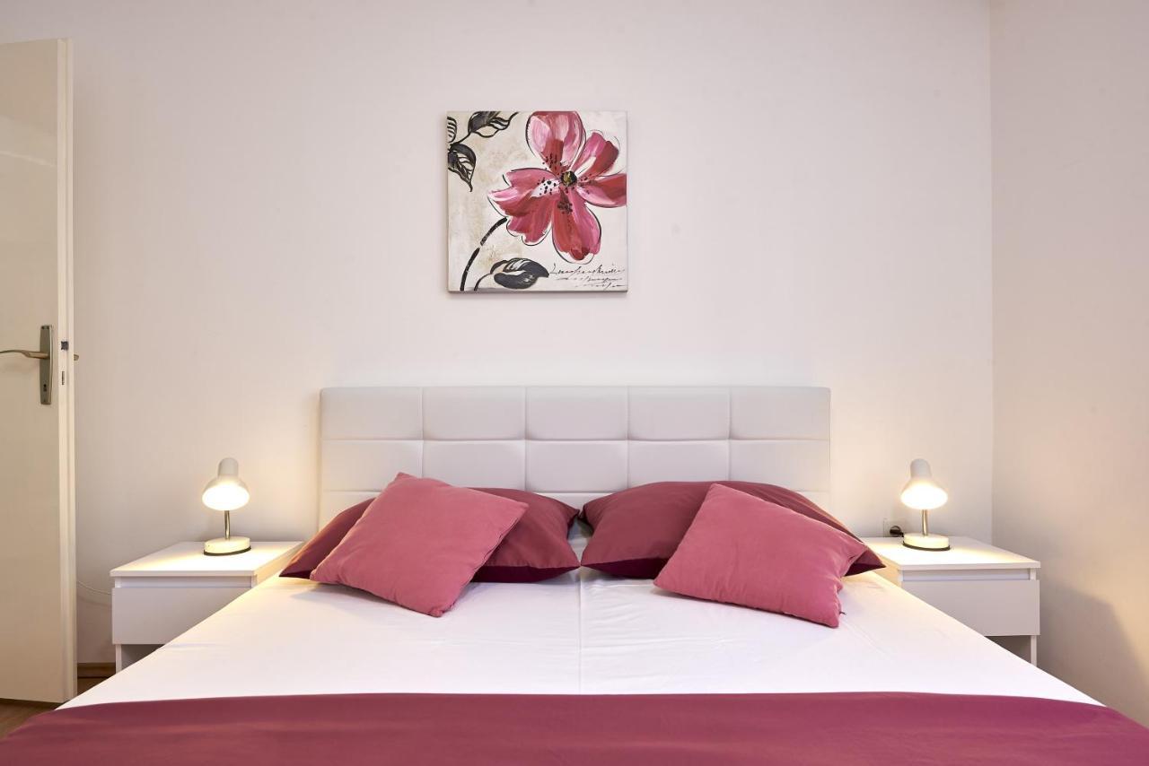 Triple Room Trogir 13102B Esterno foto